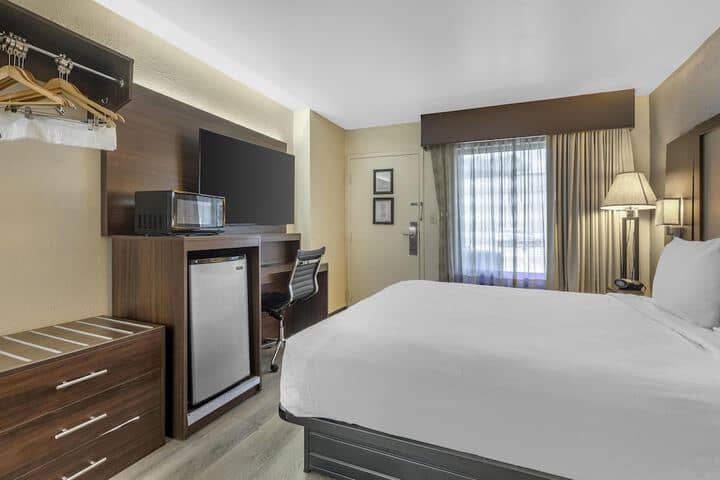 Room 18 of 45