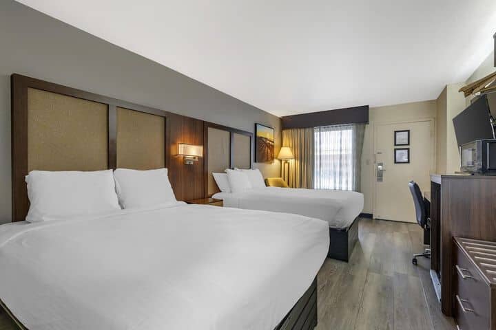 Room 13 of 45
